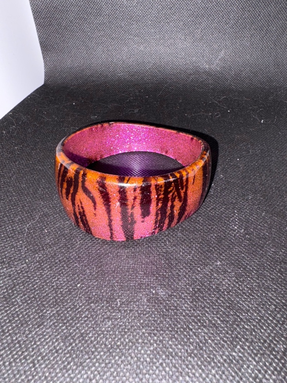 Vintage lucite Bangle Bracelet in‎ Pink and Orange